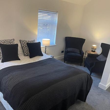 Crown Street Room Only Accommodation 锡豪西斯 外观 照片