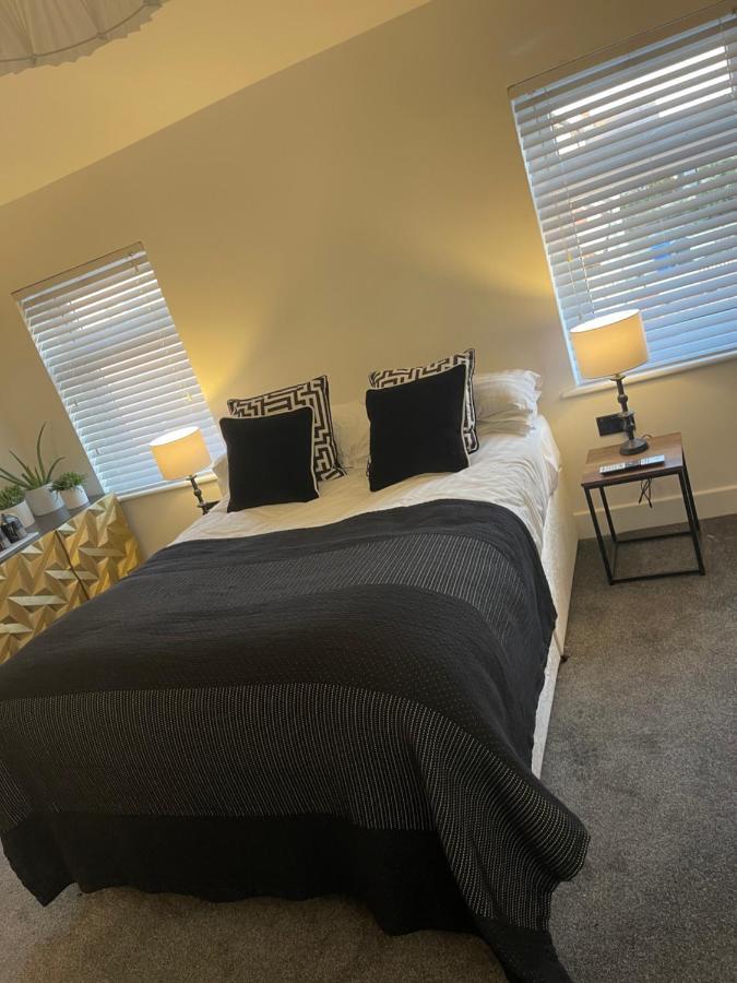 Crown Street Room Only Accommodation 锡豪西斯 外观 照片